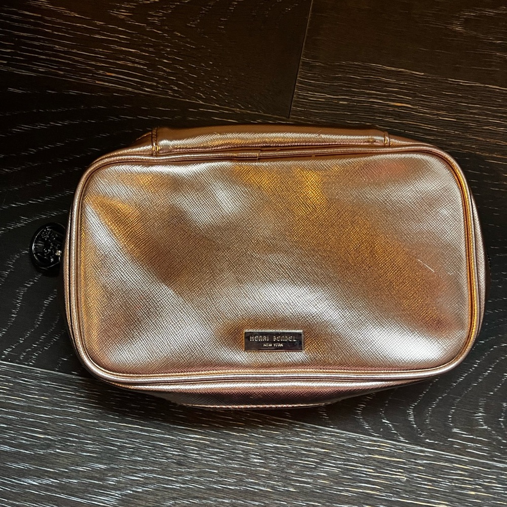 Henri Bendel case